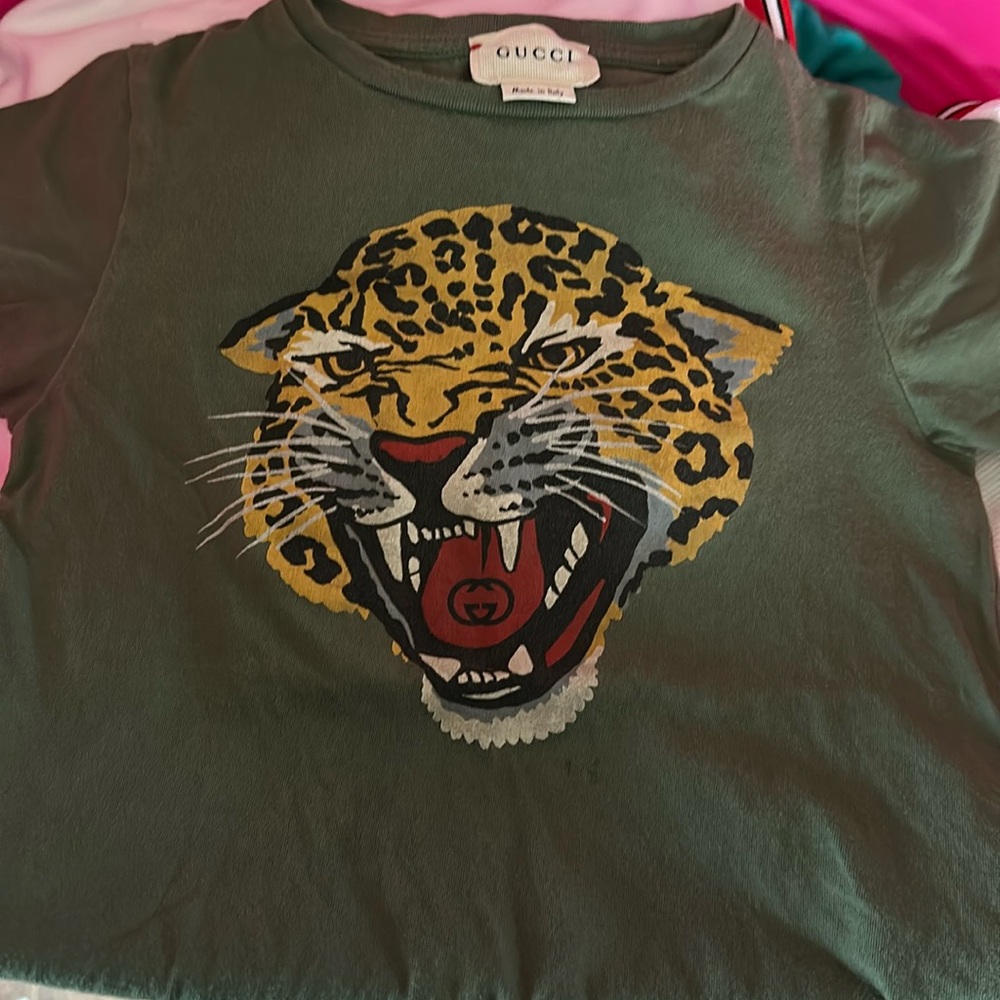 Kids Gucci Shirt size 6. Authentic.